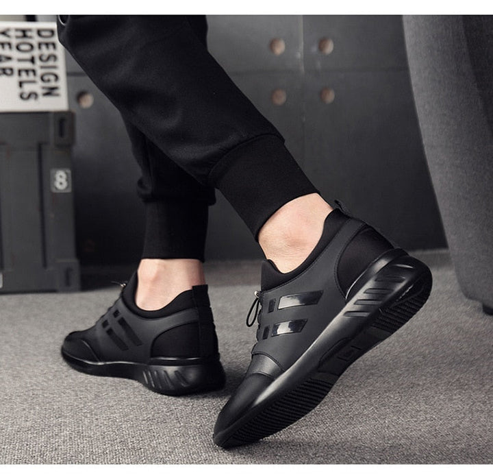 "Orthopädischer Herrenschuh, hochwertiges Leder, komfortabel, stilvoll, elegante Schnürung, atmungsaktiv, gedämpfte Sohle"