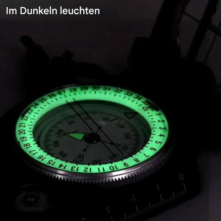 Outdoor-Kompass PfadFinder mit faltbarem, robustem Design und leuchtender Anzeige für präzise Navigation bei Abenteuern.