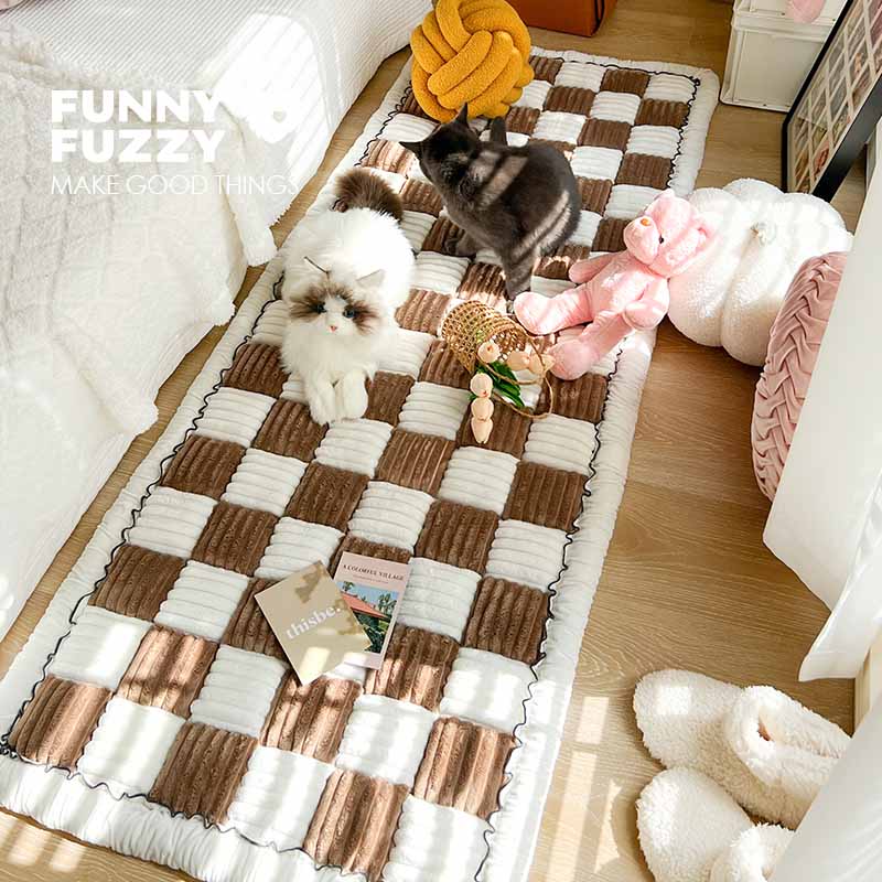 Unisex chenille sofa cover, providing a soft landing for pets and protecting expensive furniture.