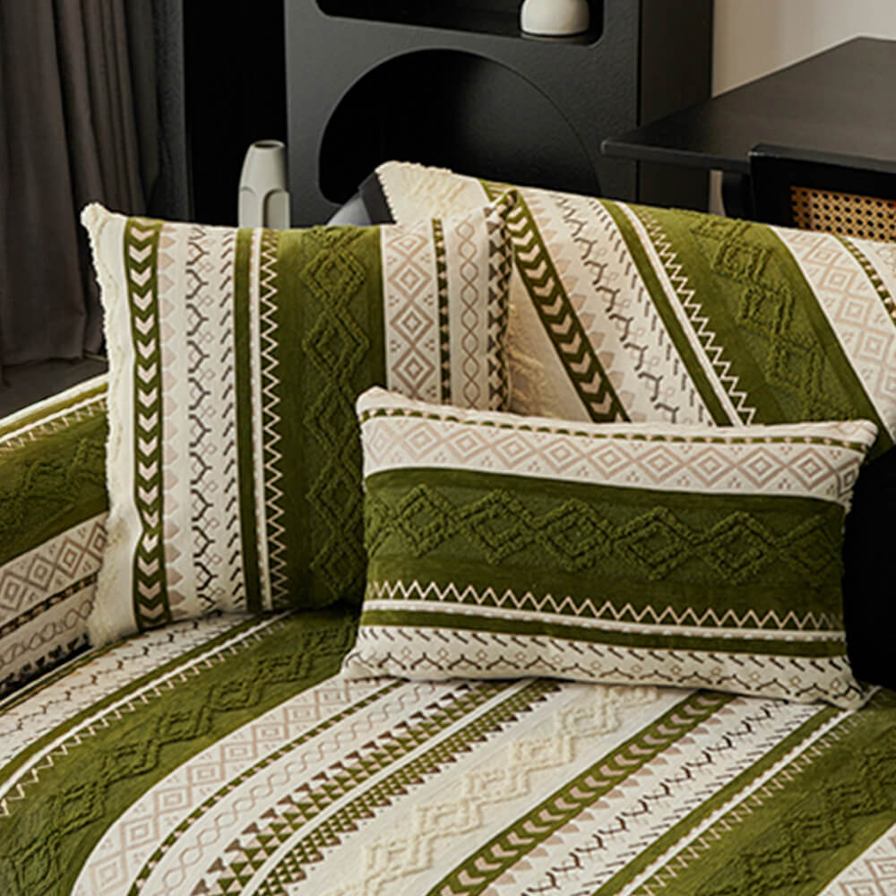 Elegant non-slip colorblock couch cover, chenille fabric, safeguarding your sectional sofa.