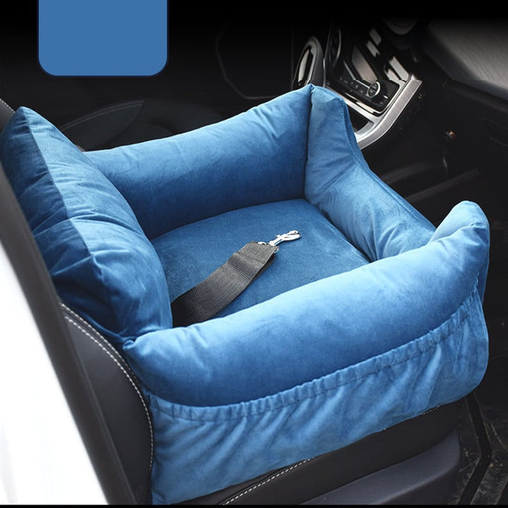Pet car accessory: a safe dog carrier and cat bed, perfect for travel protection in vehicles.