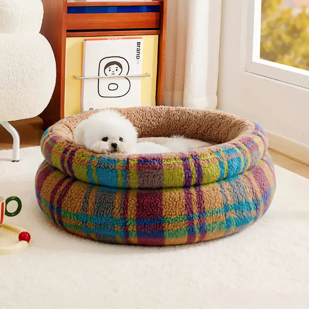 Washable pet bed, round plush design with supportive raised edges, perfect for dogs or cats