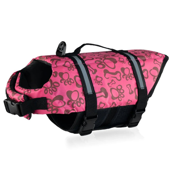 Close-up of the buckle on a reflective dog life vest, designed for secure and quick release.