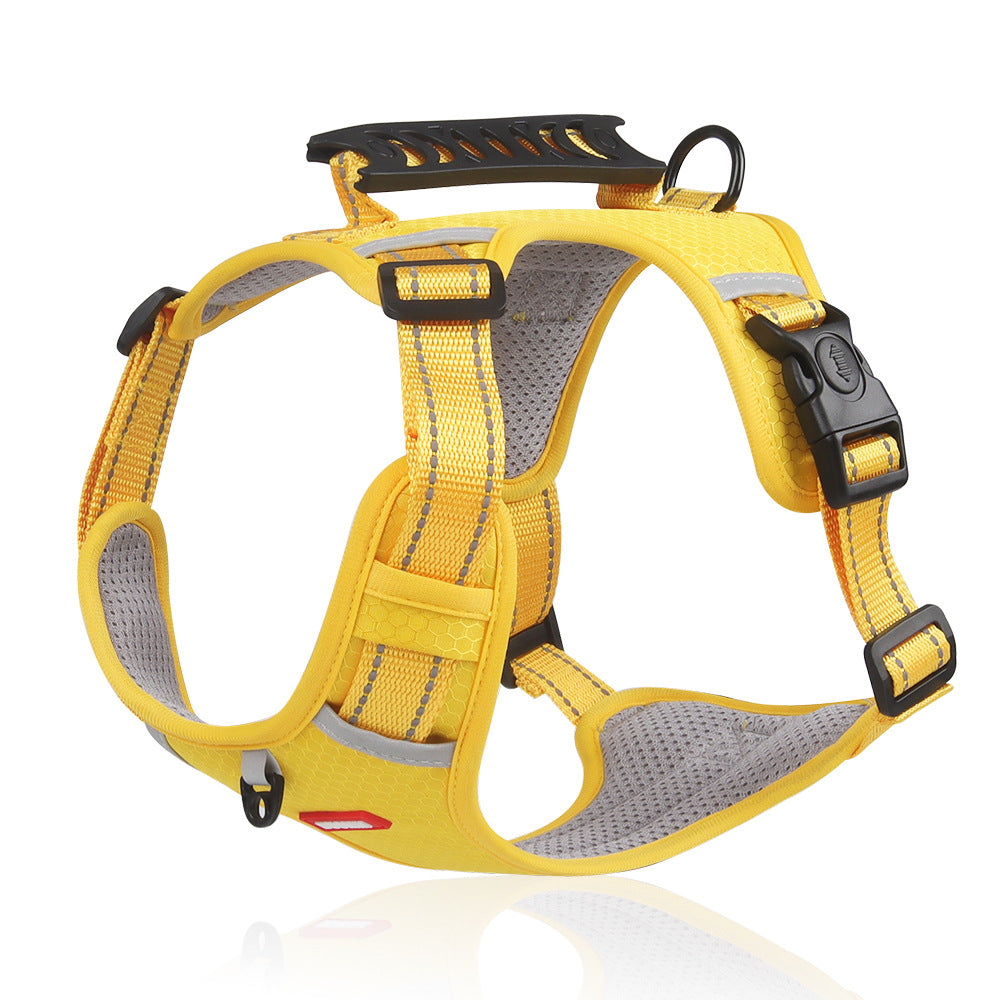 No-pull dog harness featuring reflective strips and a sturdy handle for better control and safety