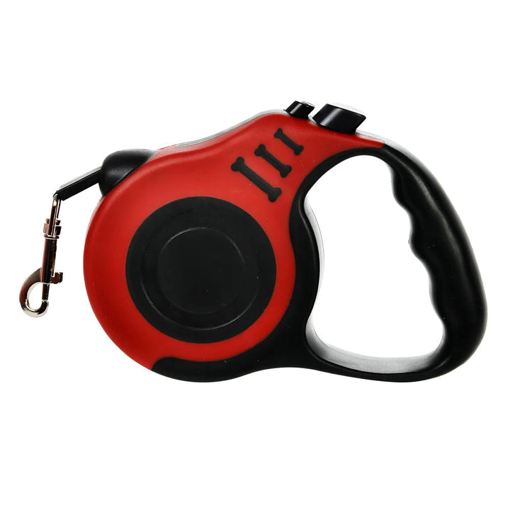 Durable retractable dog leash for pet control, highlighting the ergonomic grip
