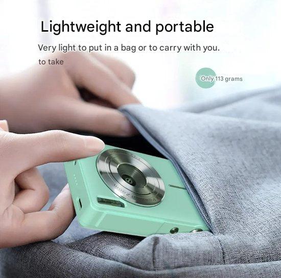 "Retro Digitalkamera mit kompaktem Gehäuse, moderner Retro-Ästhetik, ideal für spontane Momente und 1080p Videoaufnahme."