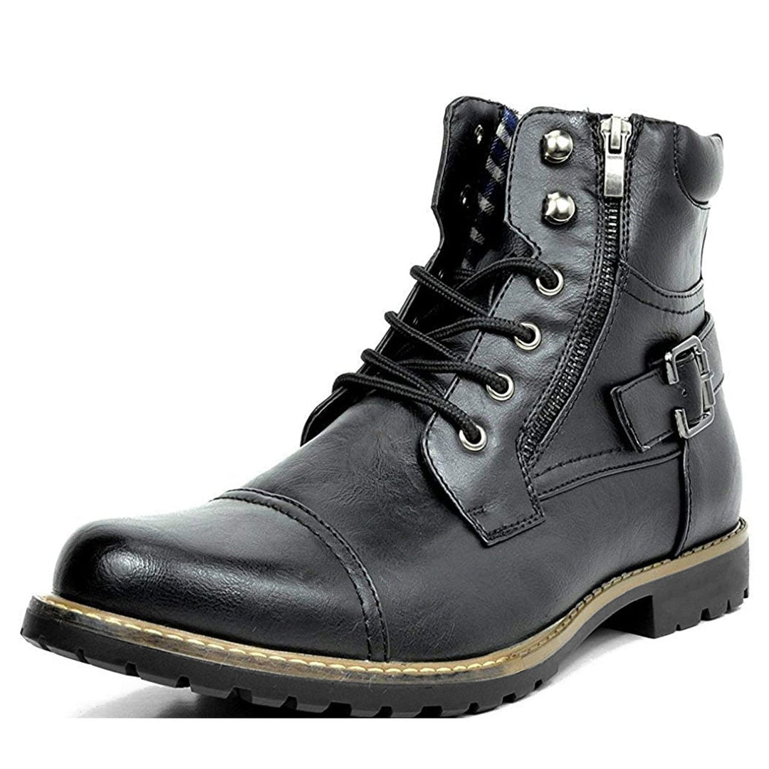 Robuste Herren-Motorradstiefel aus Echtleder, stilvoll und langlebig, ideal für Alltag und Fahrten, elegante braune Optik.