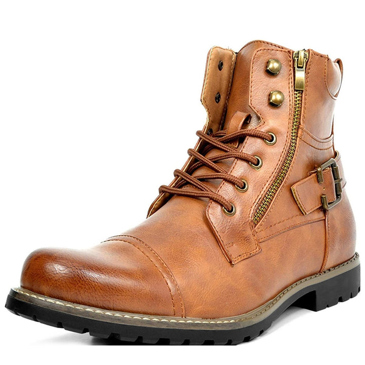 Robuste Herren-Motorradstiefel aus Echtleder, stilvoll und langlebig, ideal für Alltag und Fahrten, elegante braune Optik.