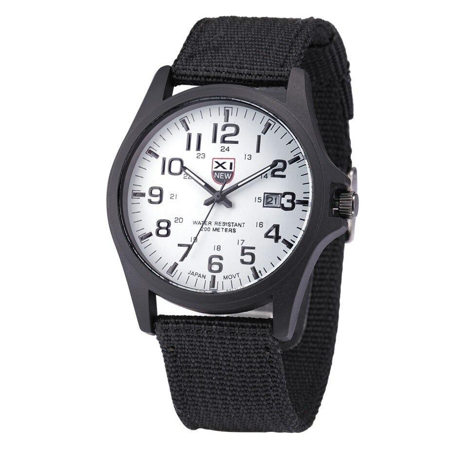 Robuste taktische Armee Uhr mit Edelstahlgehäuse, Silikonarmband, in Schwarz. Ideal für Outdoor-Aktivitäten.