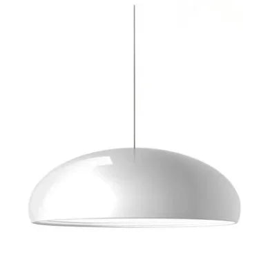 Schimmernde Pendelleuchte mit kaskadierendem Glasdesign, chromfarben, warmweiß dimmbares Licht, modern und elegant.