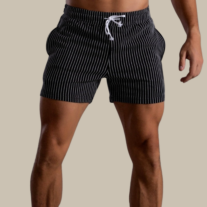 "Schnelltrocknende Herren Badeshorts Ripstop-Polyester in Blau, kurzer Schnitt, elastischer Bund, Frontansicht"