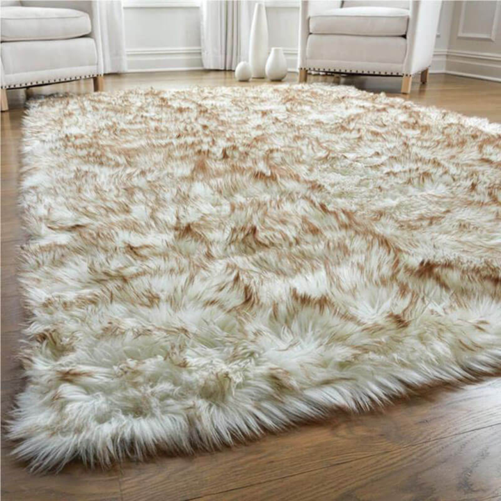 White shaggy faux fur rug, premium quality, for comfortable living