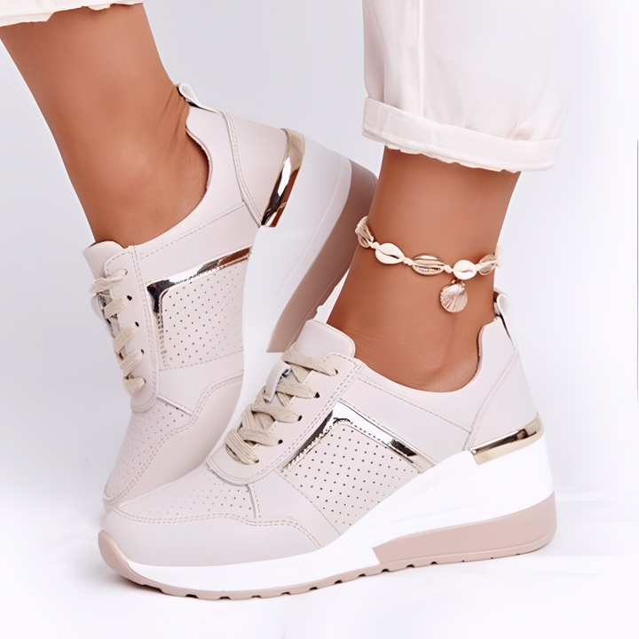 "Stilvolle orthopädische Damen Sneaker, weiß, atmungsaktives Material, gepolsterte Sohle, sportlich-elegant, Komfort"
