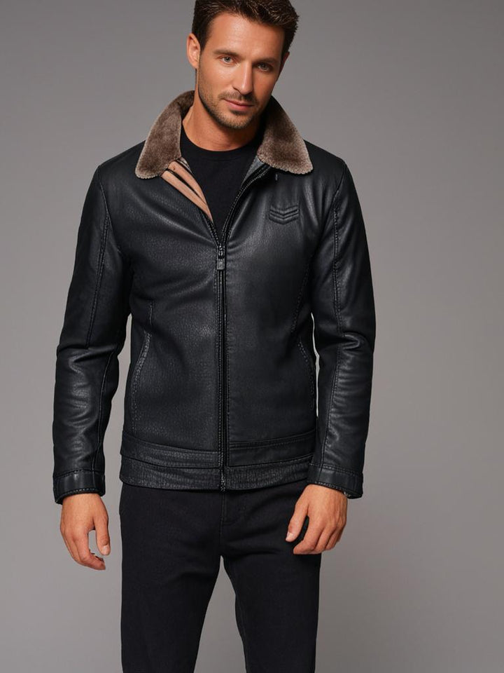 Stilvolle, warme Herren Lederjacke in Schwarz mit robustem Design, perfekt für Herbst und Winter. Elegante, zeitlose Optik.