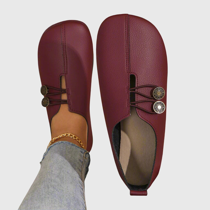 Women's round toe slip-on comfort flats, ideal for stylish and easy summer wear.