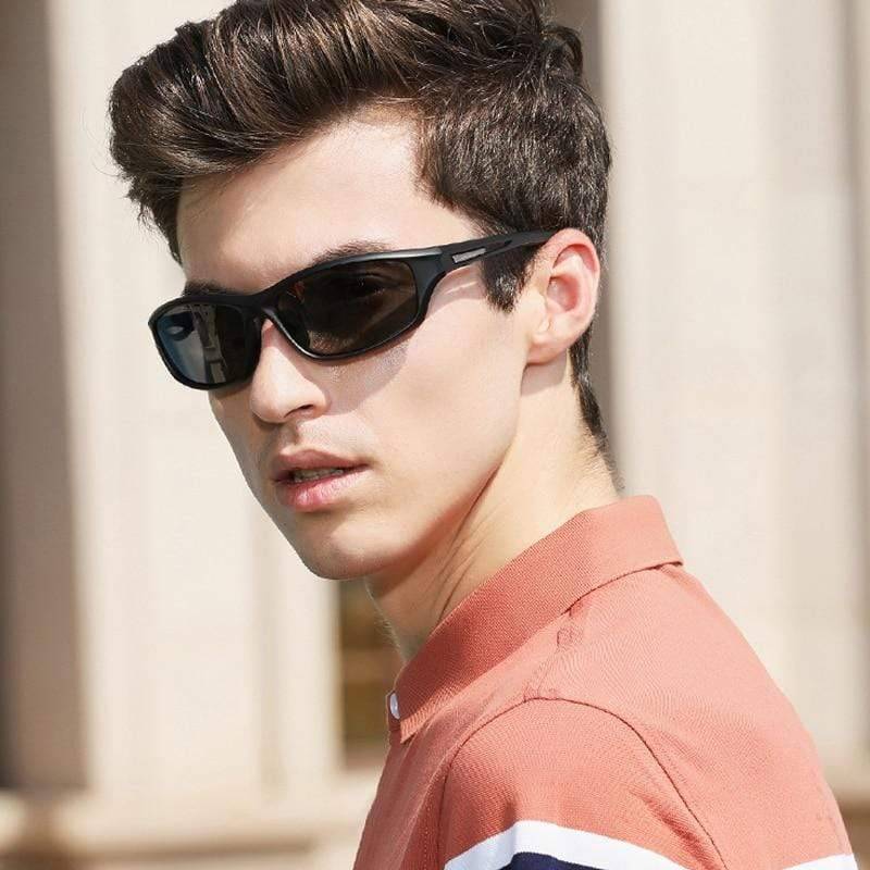 "Ultraleichte sportliche Polarisations-Sonnenbrille für Herren mit UV400-Schutz, kratzfesten Gläsern und elegantem Design."