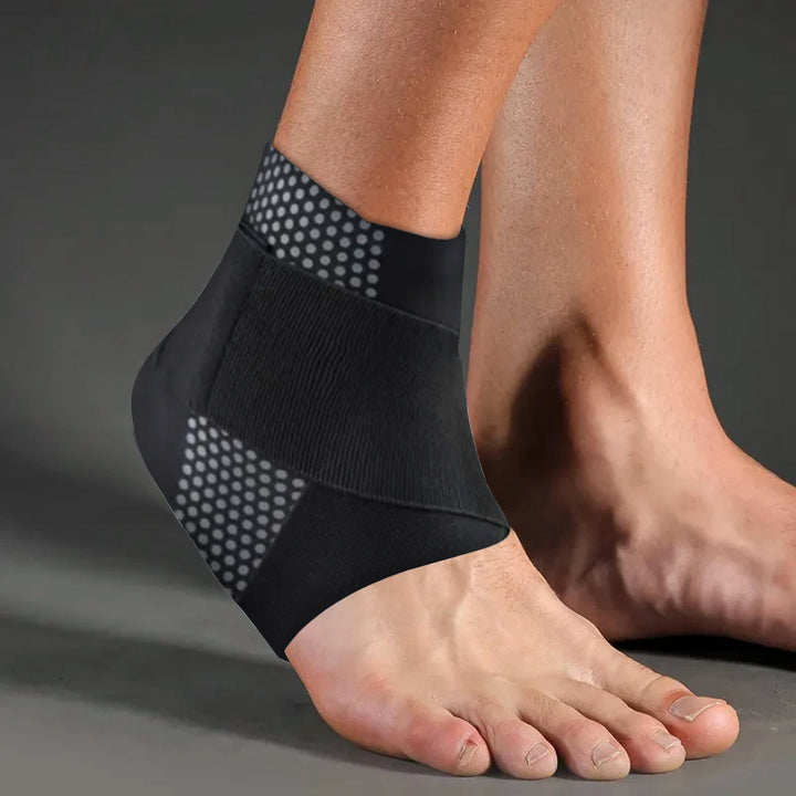 Durable activewear ankle brace, a unisex stabilizer for football & soccer performance.