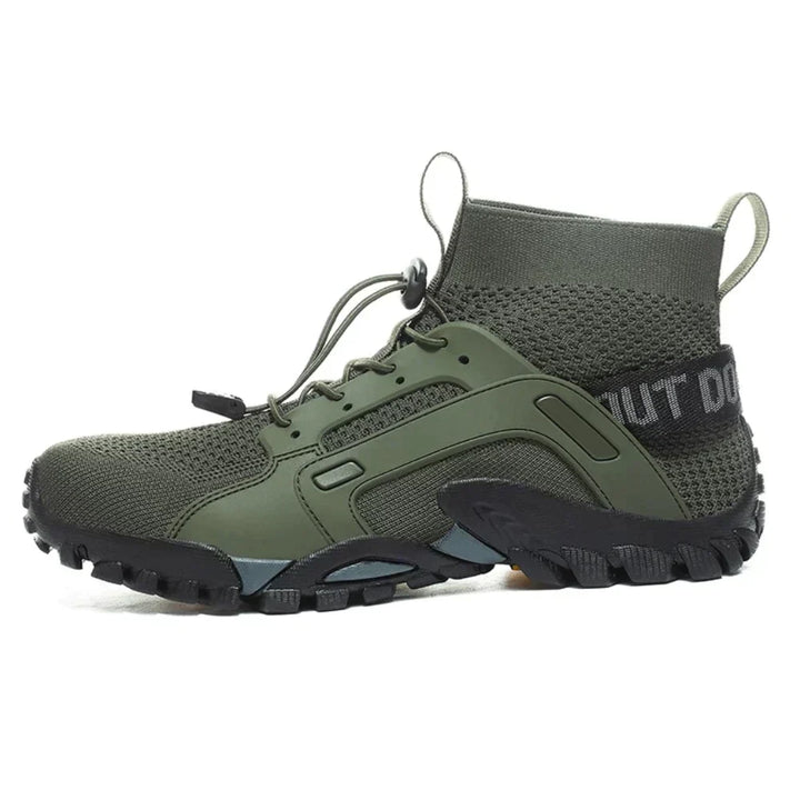Breathable unisex barefoot footwear, ideal for natural walking and comfort.