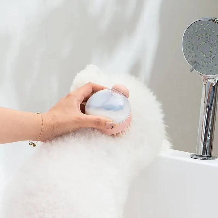 Grooming tool: silicone pet brush with integrated shampoo dispenser for easy animal bathing
