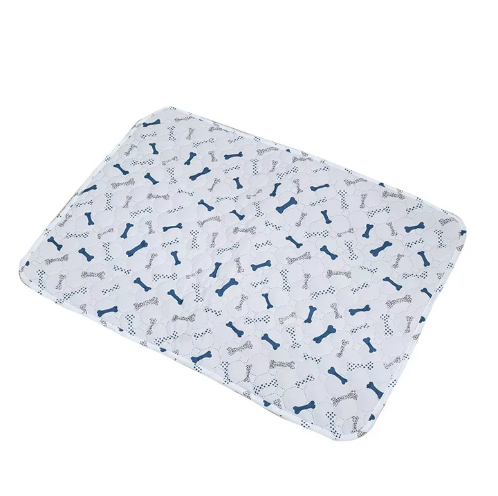Washable dog mat, also great for cats, offering a waterproof layer for ultimate pet comfort.