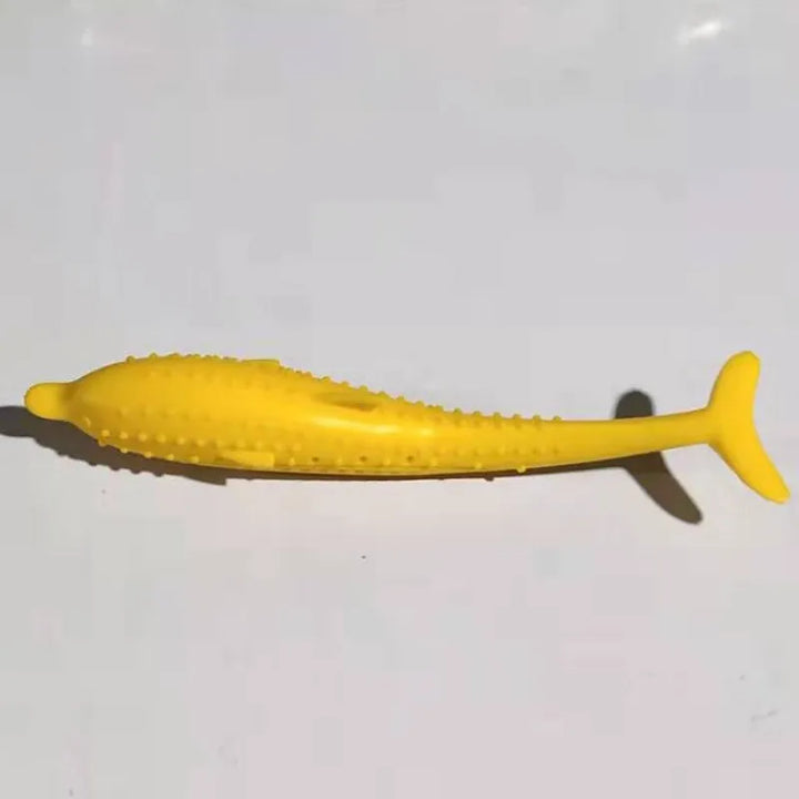 Interactive pet chew toy in whale shape made from durable silicone, suitable for cats and puppies.