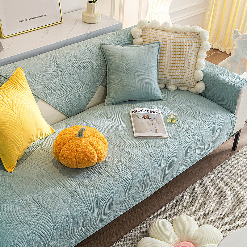 Furniture protector universal sofa cover, anti-slip cotton, essential for pet owners. Gray color.