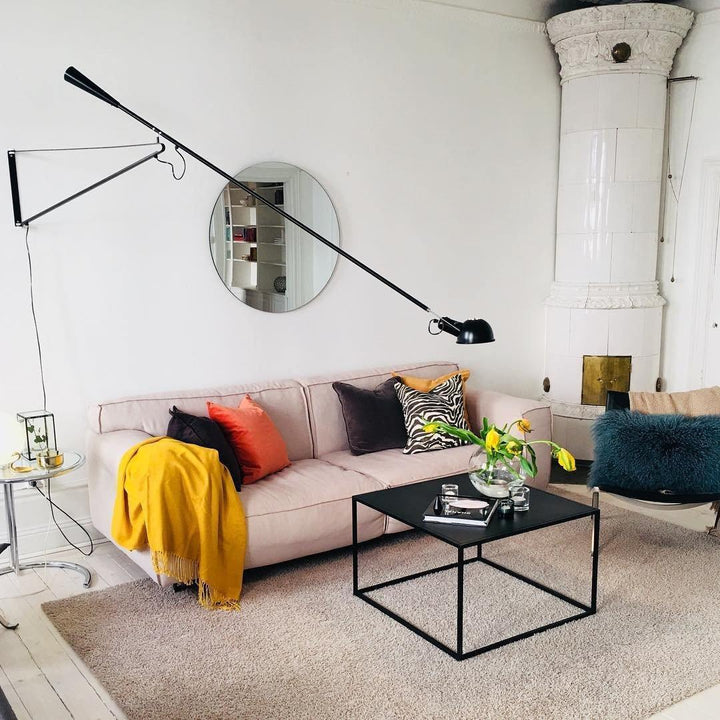 "Verstellbare Wandleuchte 265, industrielle Eleganz, Aluminiumschirm, Metallrahmen, flexible Beleuchtung für Zuhause."