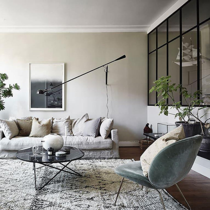 "Verstellbare Wandleuchte 265, industrielle Eleganz, Aluminiumschirm, Metallrahmen, flexible Beleuchtung für Zuhause."