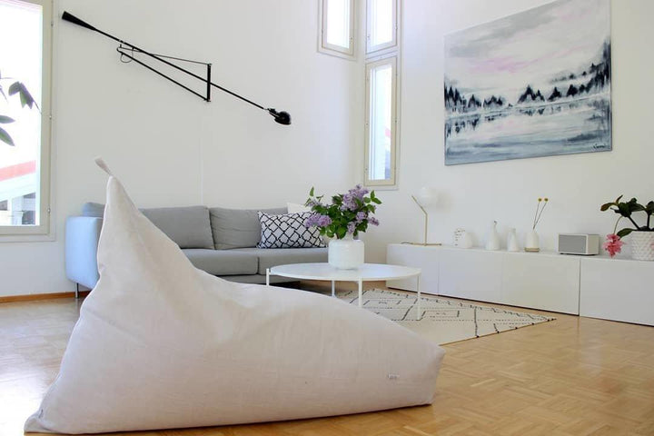 "Verstellbare Wandleuchte 265, industrielle Eleganz, Aluminiumschirm, Metallrahmen, flexible Beleuchtung für Zuhause."