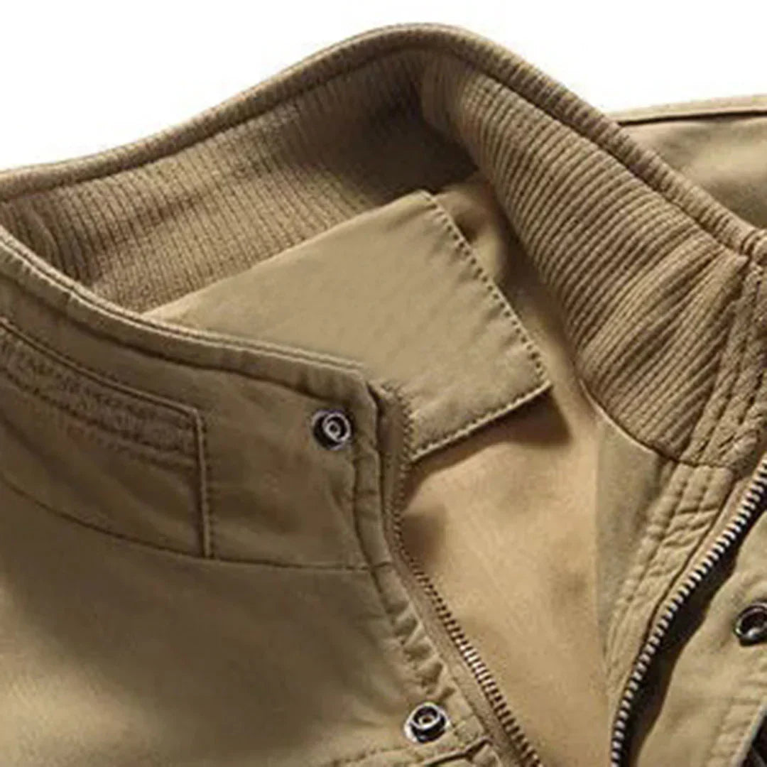 "Vielseitige Herrenjacke – leicht, langlebig, modernes Design, ideal für Outdoor und jeden Anlass, in verschiedenen Größen"