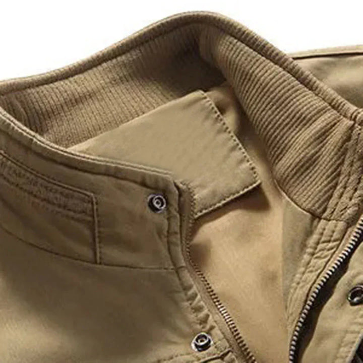 "Vielseitige Herrenjacke – leicht, langlebig, modernes Design, ideal für Outdoor und jeden Anlass, in verschiedenen Größen"