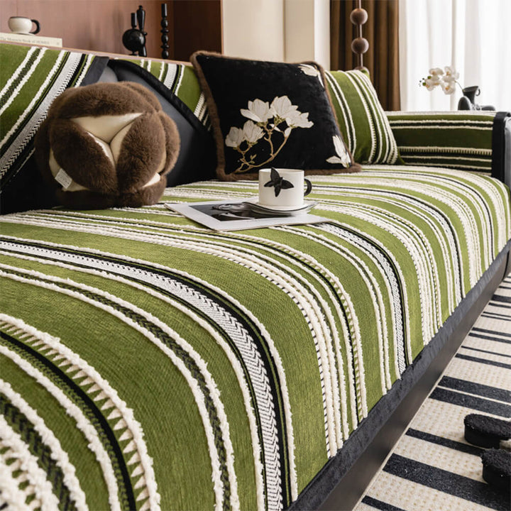 Unisex vintage style chenille sofa cover with intricate jacquard pattern, offering non-slip pet-friendly protection.
