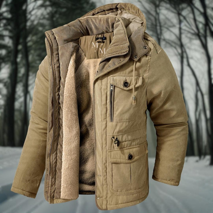 Warme Herren-Winterjacke, wasserdicht, stilvoll, mit modernen Nähten und vielseitigen Taschen, ideal für kalte Wintertage.