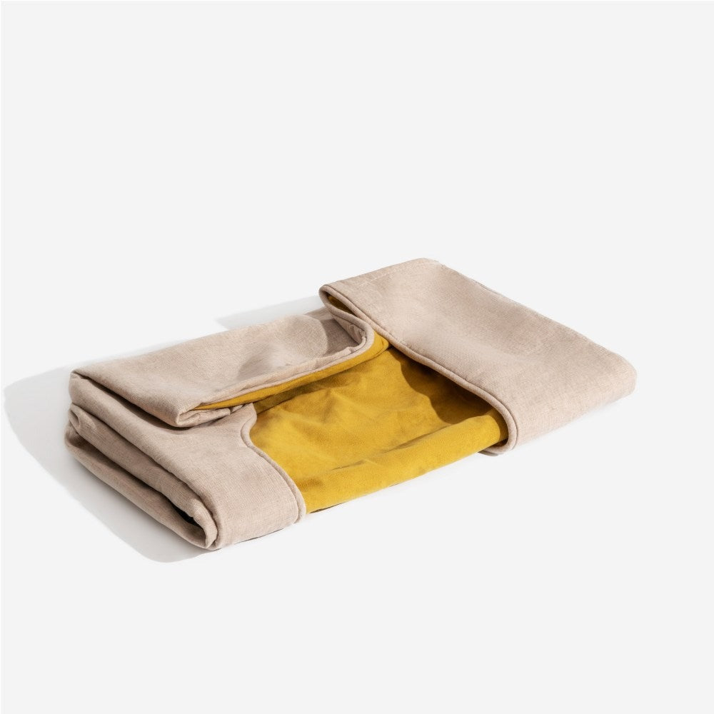Stylish pet bed: washable, non-slip bolster design for cats, offering soft feline comfort