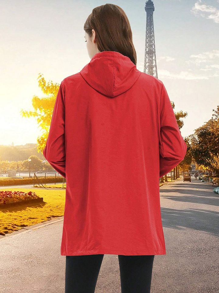 "Wasser- und winddichte Damen Outdoor Jacke in modernem Design, ideal für Frühling und Sommer."