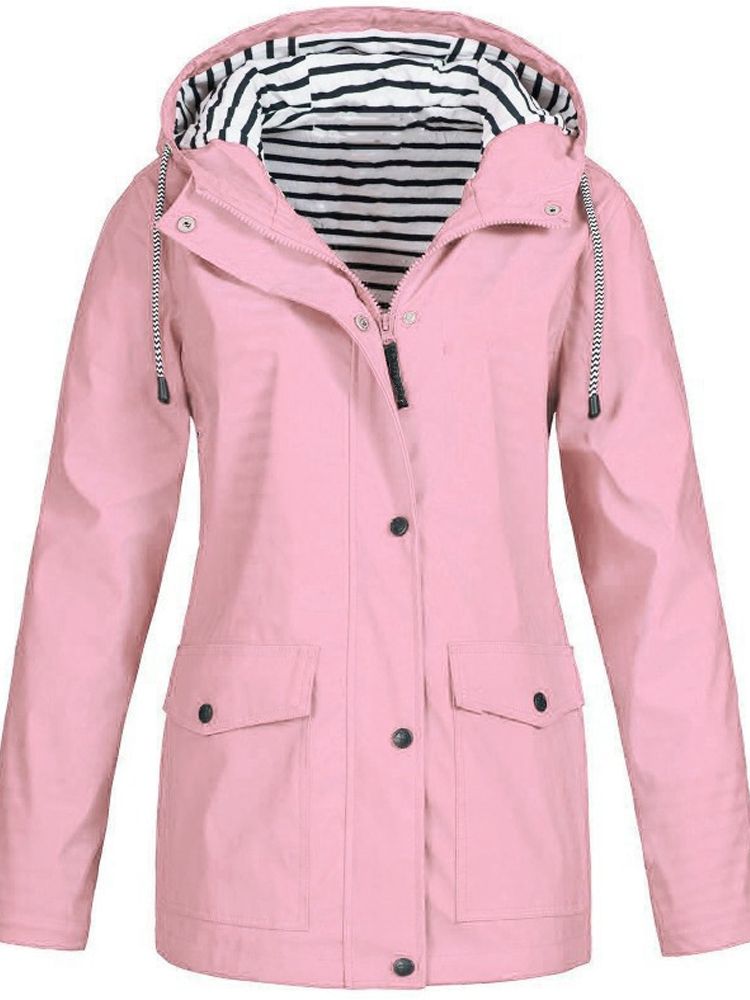 "Wasser- und winddichte Damen Outdoor Jacke in modernem Design, ideal für Frühling und Sommer."