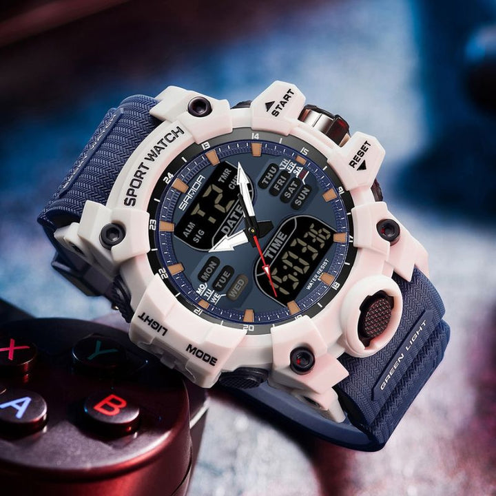 "Wasserdichte digitale Herren Sportuhr mit LED-Display, ideal für Fitness-Tracking und robuste Aktivität in Schwarz-Grün."