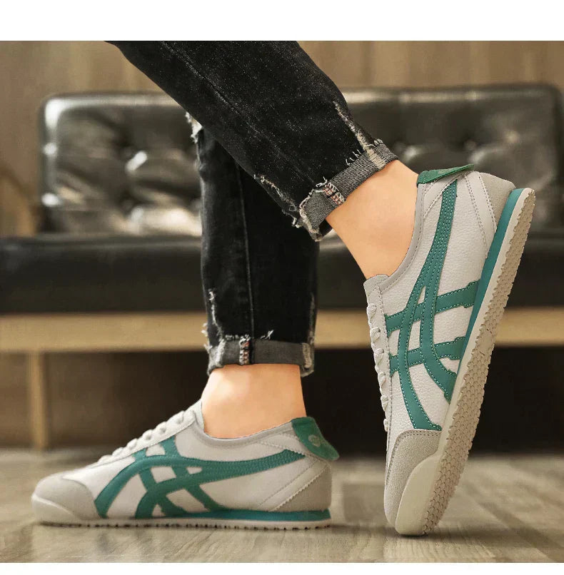 "Weiße Sommer-Sneakers mit geometrischem Muster und bequemer Passform für Damen, ideal für stilbewusste Outfits"