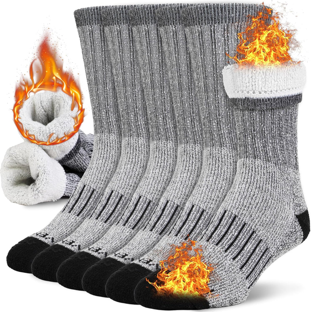 HeatGrip thermal boot socks for men & women, perfect for extreme cold outdoor activities.