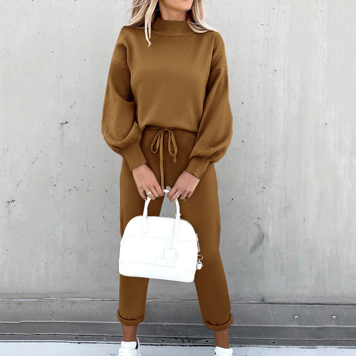 Front view of a women's light grey plush loungewear set, comfy 2-piece for relaxation & home.