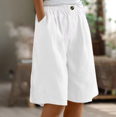 Women's running shorts, providing freedom of movement and ultimate breathability.