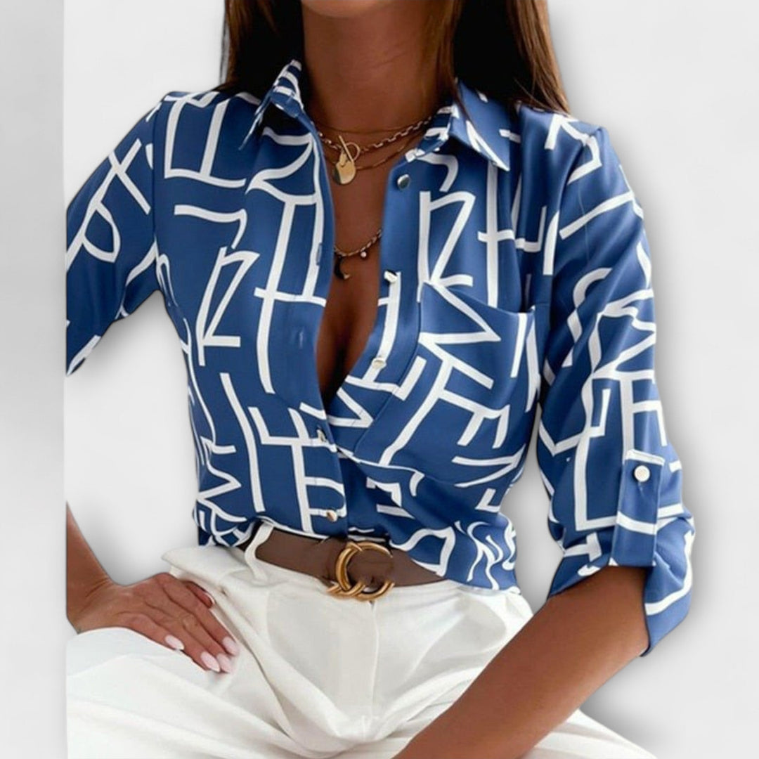 Versatile women's classic collar blouse. Elegant button-down shirt, ideal for workwear or casual chic outfits.