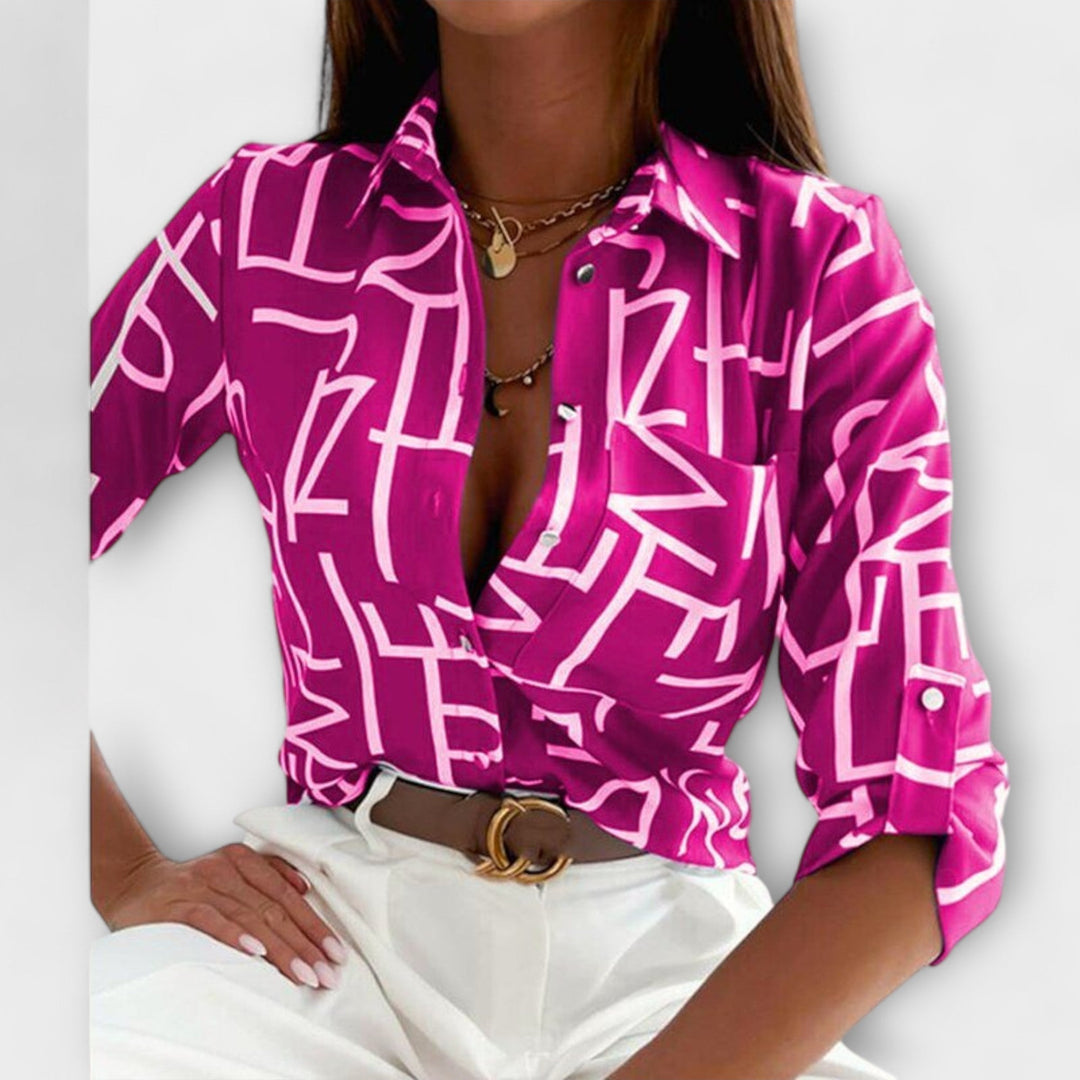 Women's classic collar blouse: a versatile button-down, perfect for sophisticated workwear & casual chic looks.
