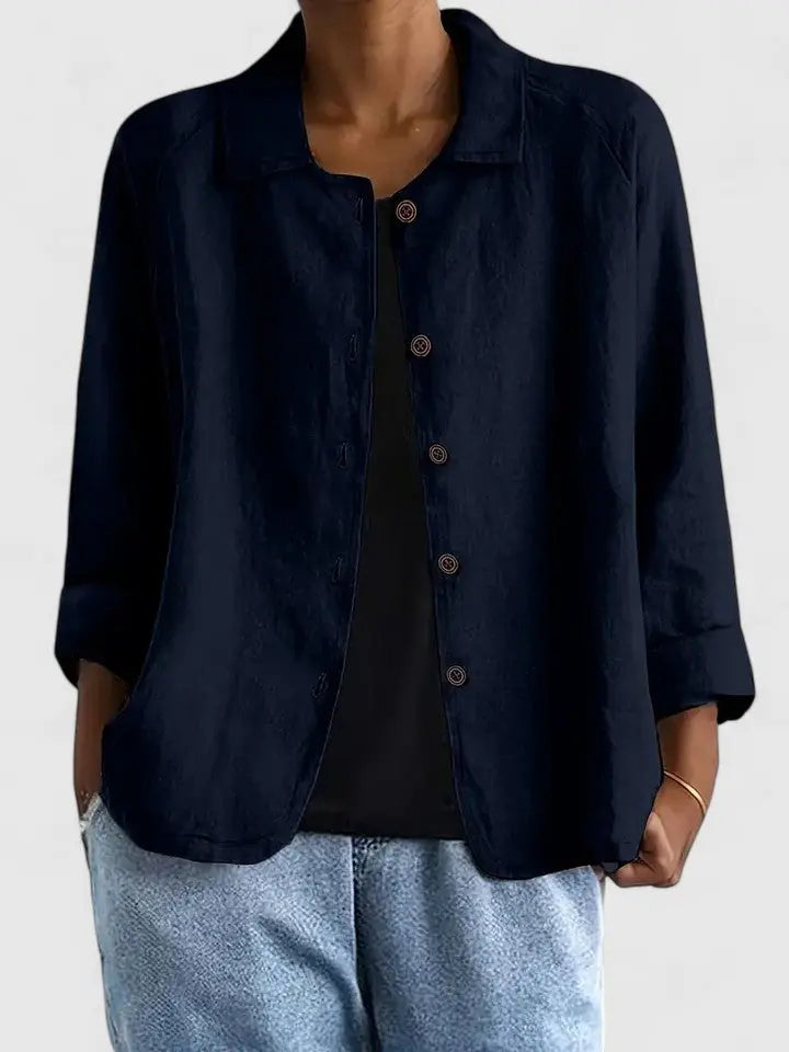 Everyday women's light top, a simple, soft, and comfortable classic for versatile casual wear.