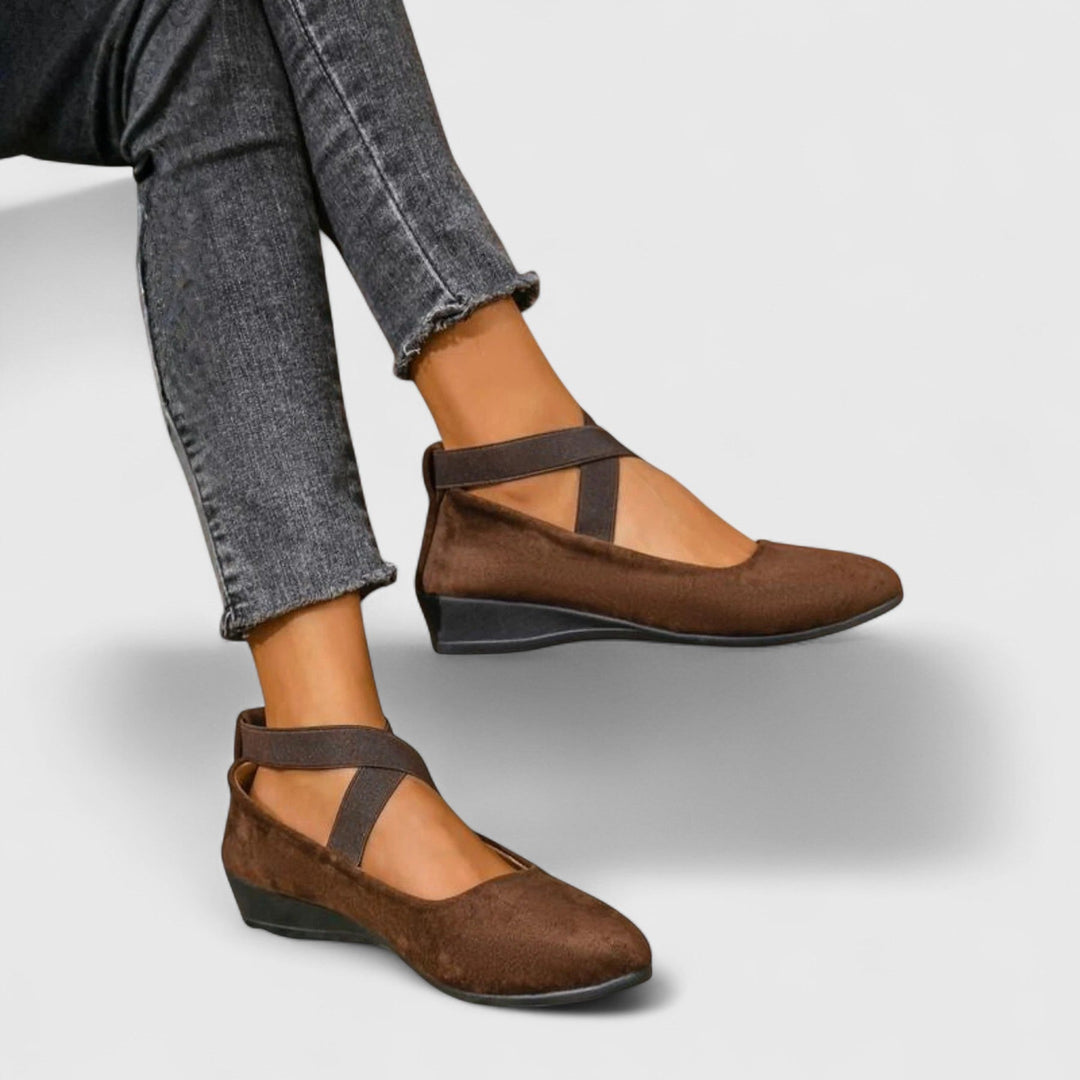 Versatile women's slip-on comfort shoes, expertly designed with cushioning for orthopedic foot support.