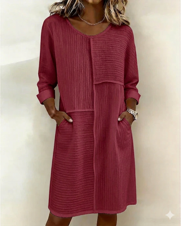 Versatile women's textured shift dress, perfect for everyday wear or casual events, ensuring comfort and style.