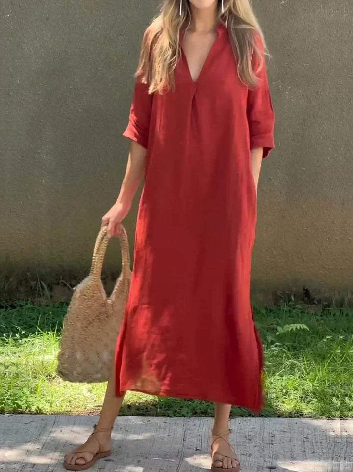 Comfortable women's V-neck maxi dress featuring a relaxed, loose fit. Perfect for summer and casual occasions.