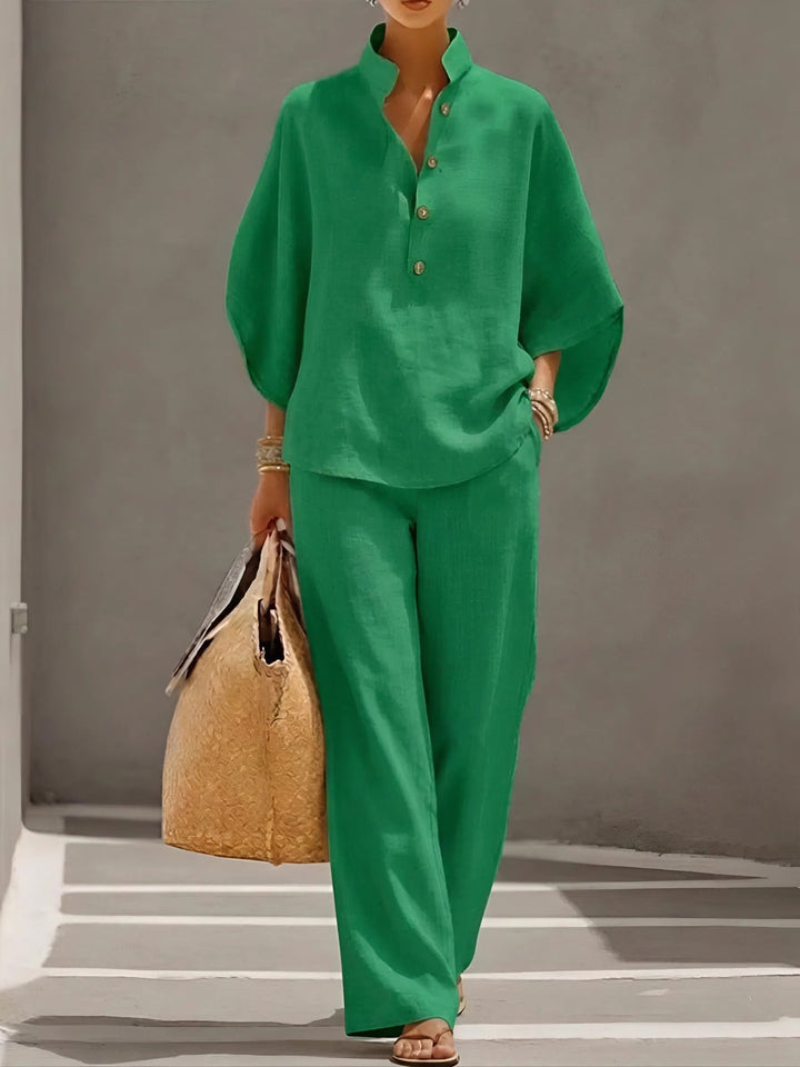Relaxed women's two-piece loungewear set: mandarin collar blouse & flowy wide-leg pants.