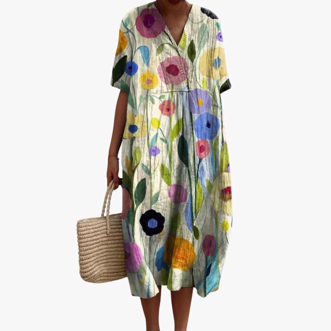 Trendy women's floral V-neck midi dress, oversized for comfort, complete with functional pockets.
