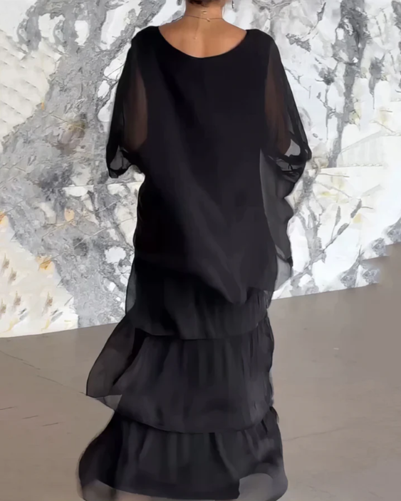Effortless women's boho maxi dress two-piece set, a flowy summer outfit with batwing top for casual comfort.